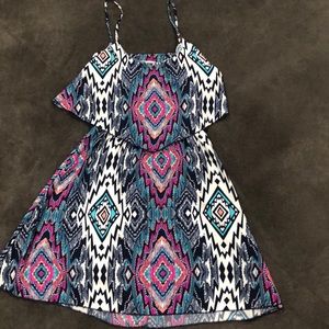 Cute geometric pattern dress!